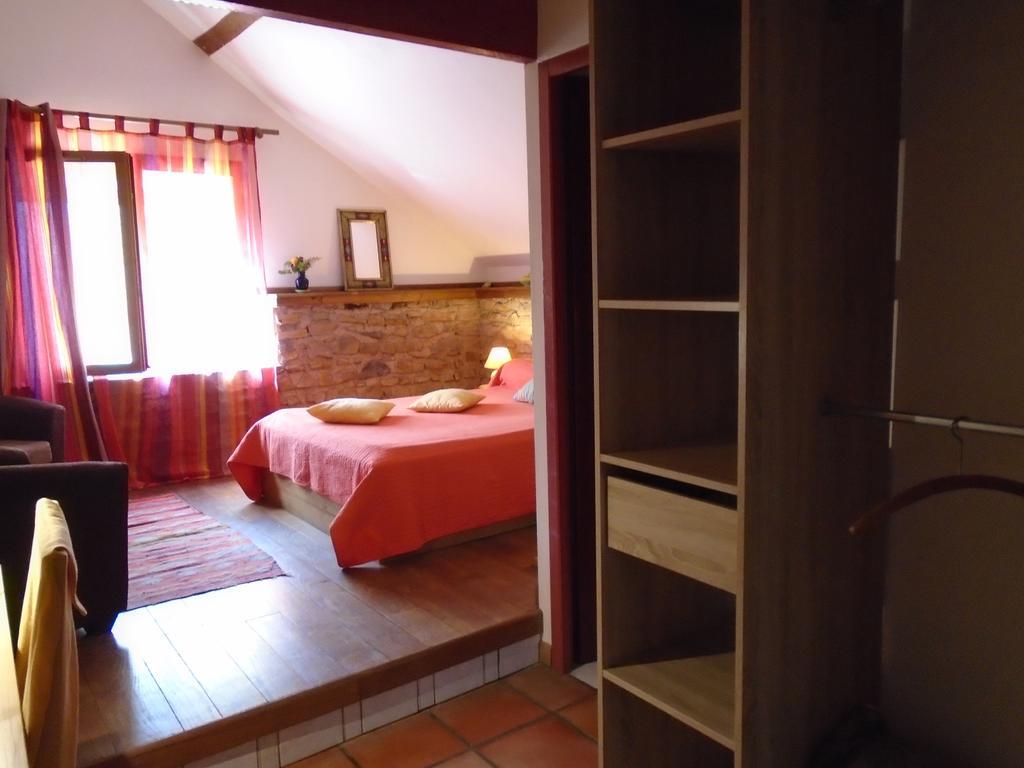 La Ferme Aux Sangliers - Micalet Villa Issor Exteriör bild